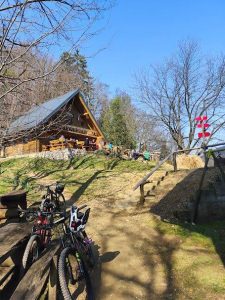 Vabilo – Tolsti vrh – Celjska koča
