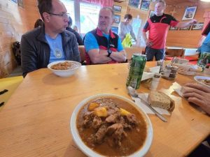 Srečanje vodnikov in mentorjev pri Orožnovi koči, 12. april 2026
