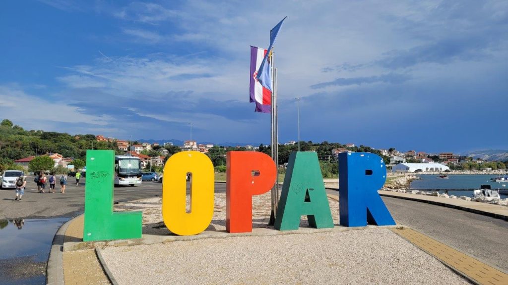 114 Bivali smo V Loparju …
