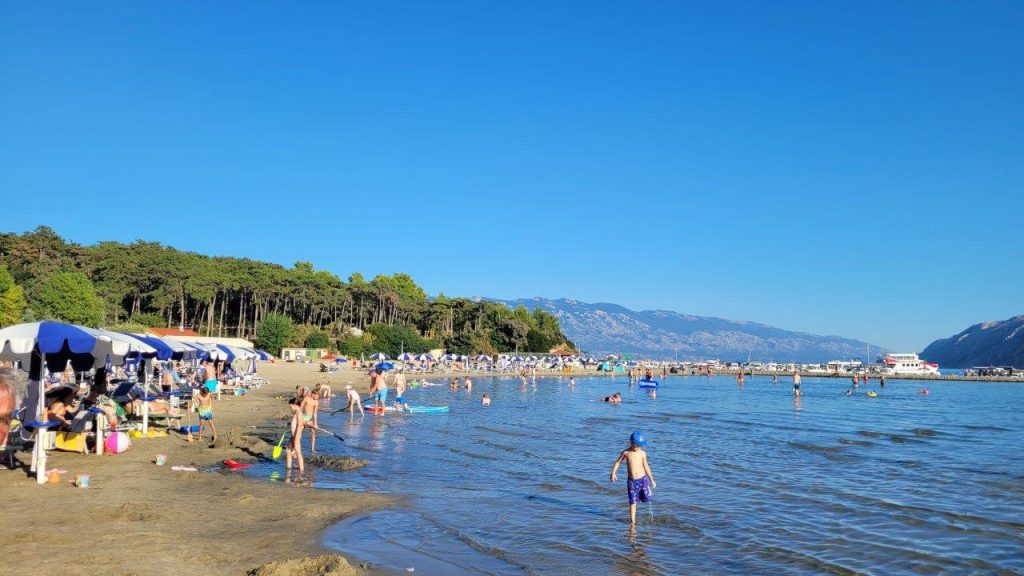 116 Plaža pod hotelom
